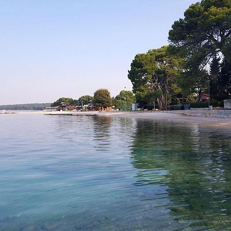 Feniks Fazana Apartman Buitenkant foto
