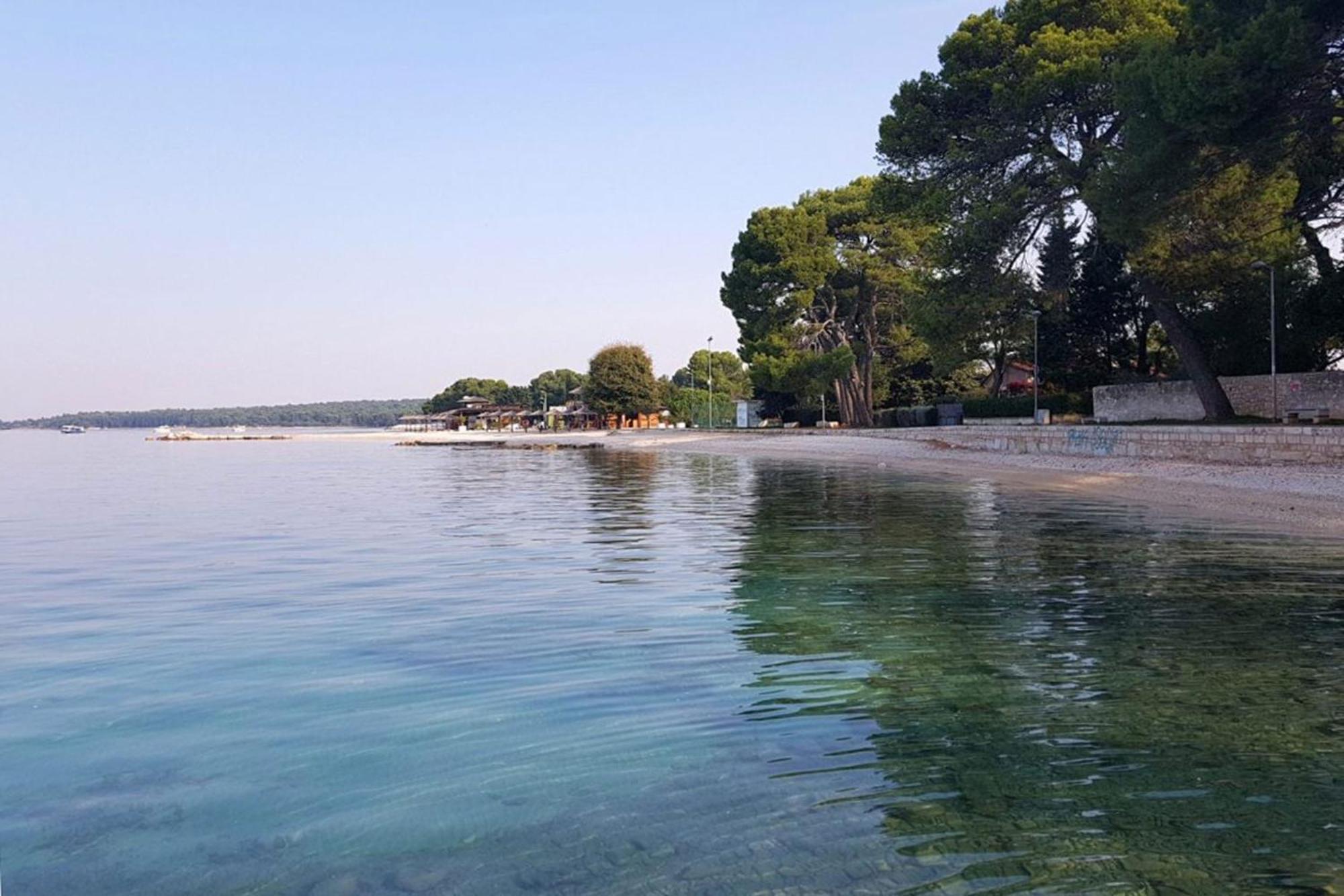 Feniks Fazana Apartman Buitenkant foto